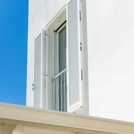 Blue Seaview باري